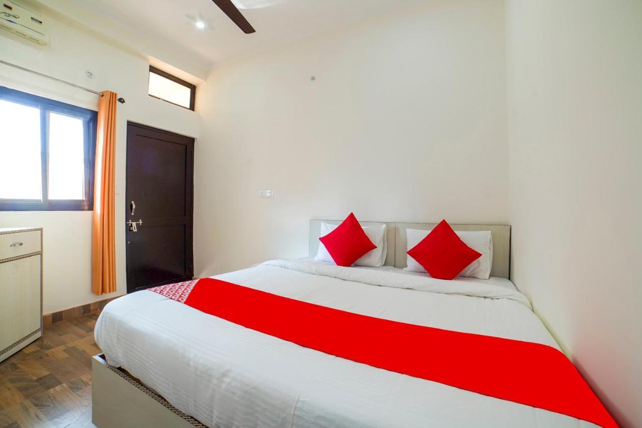 Готель Oyo 67163 Anantham Residency Narendra Nagar Екстер'єр фото