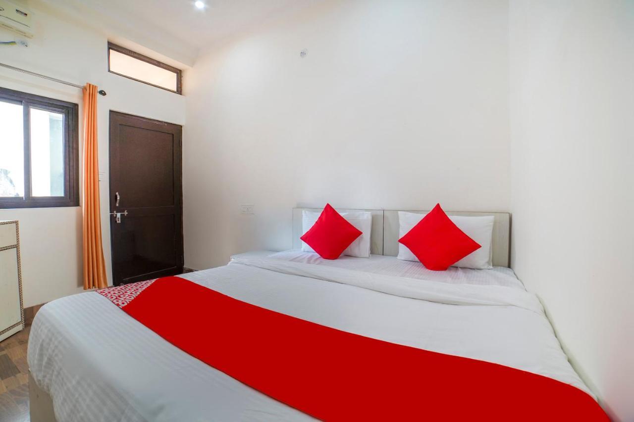 Готель Oyo 67163 Anantham Residency Narendra Nagar Екстер'єр фото