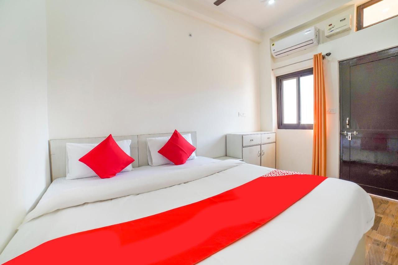 Готель Oyo 67163 Anantham Residency Narendra Nagar Екстер'єр фото