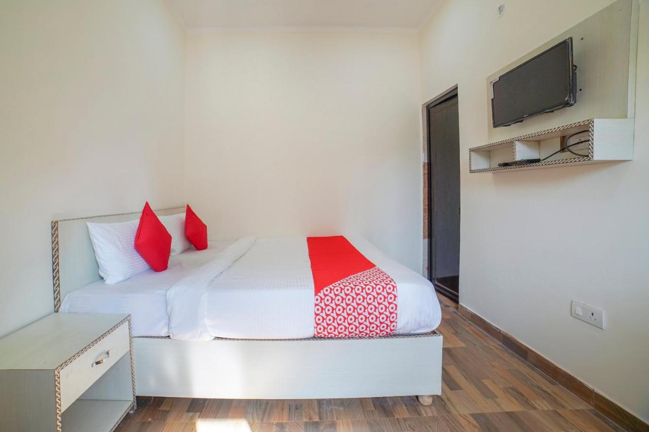 Готель Oyo 67163 Anantham Residency Narendra Nagar Екстер'єр фото